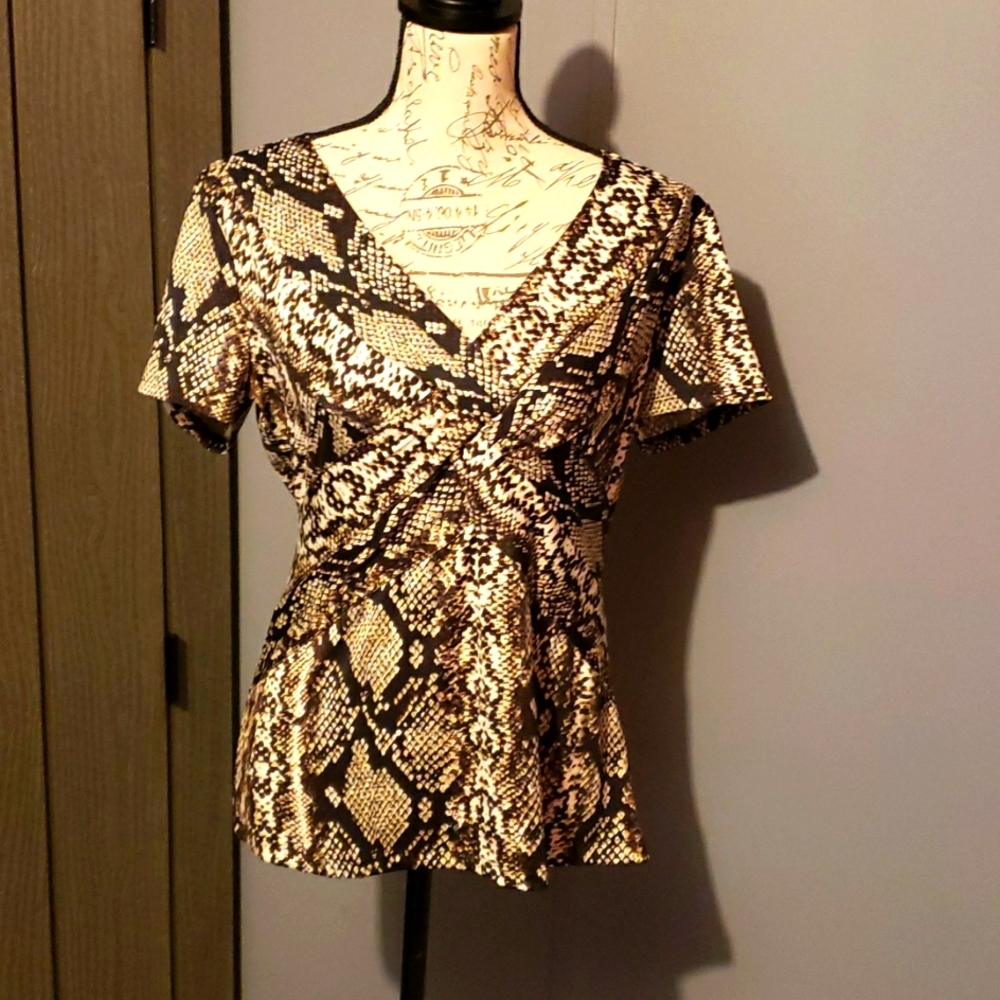 Covington Lady's Matte Jersey Print Top with Empire Waist that Intertwines